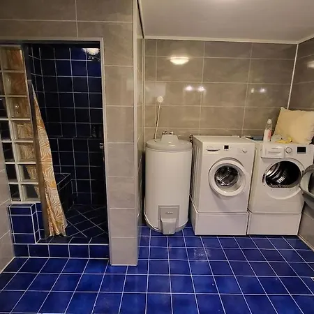 Apartman Flott Leilighet I Stille Og Rolig Omrade, Med Gratis Privat Parkering! Stavanger