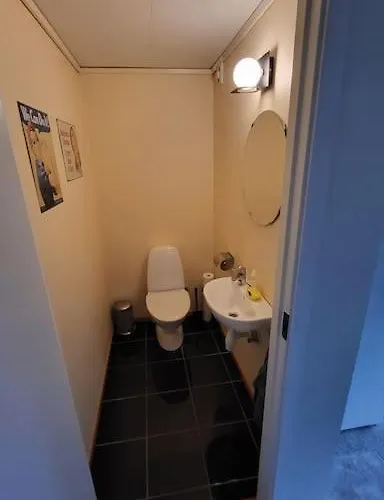 Flott Leilighet I Stille Og Rolig Omrade, Med Gratis Privat Parkering! شقة *