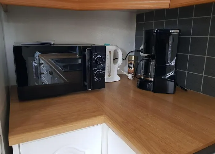 Flott Leilighet I Stille Og Rolig Omrade, Med Gratis Privat Parkering! شقة *