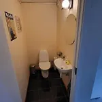 Flott Leilighet I Stille Og Rolig Omrade, Med Gratis Privat Parkering! Leilighet *